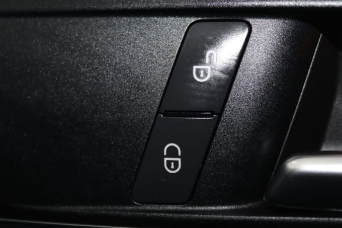 2025 Mercedes-benz Cla
