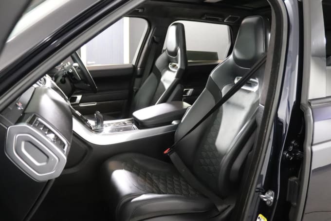 2025 Land Rover Range Rover Sport