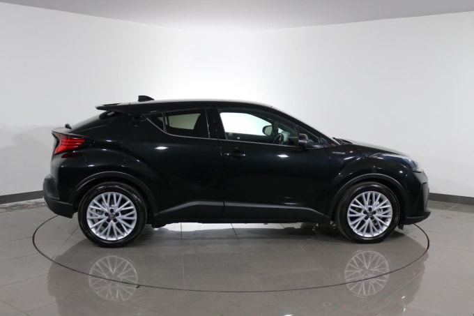 2025 Toyota C-hr