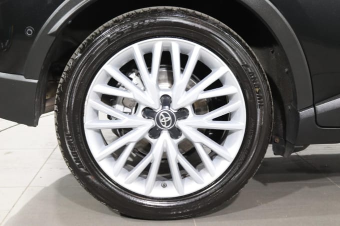 2025 Toyota C-hr