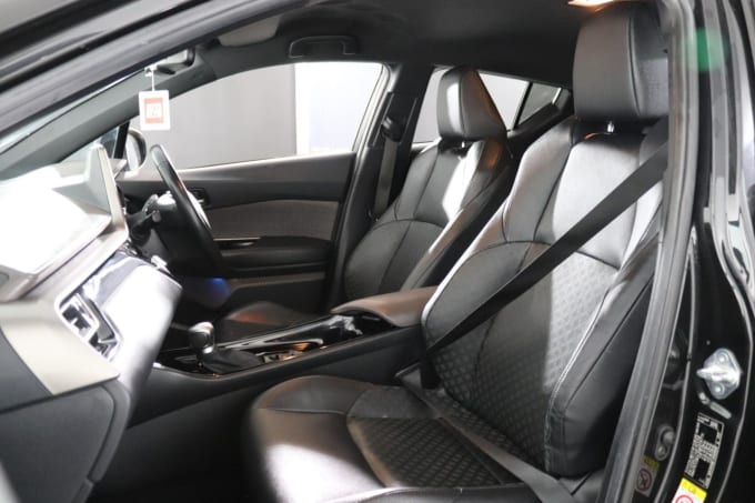 2025 Toyota C-hr