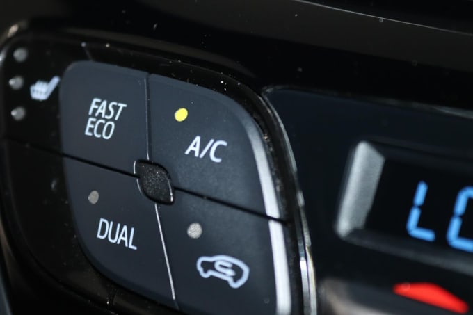 2025 Toyota C-hr