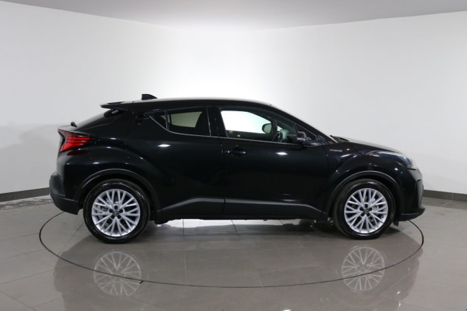 2025 Toyota C-hr