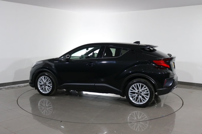 2025 Toyota C-hr