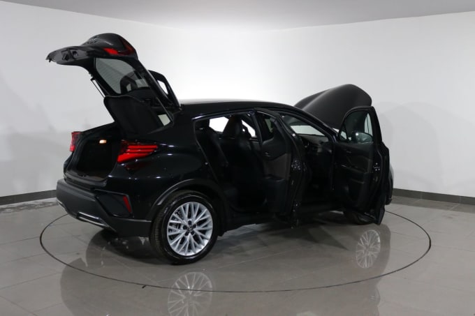 2025 Toyota C-hr