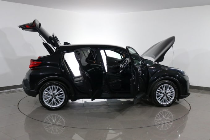2025 Toyota C-hr