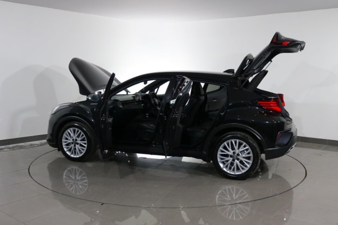 2025 Toyota C-hr