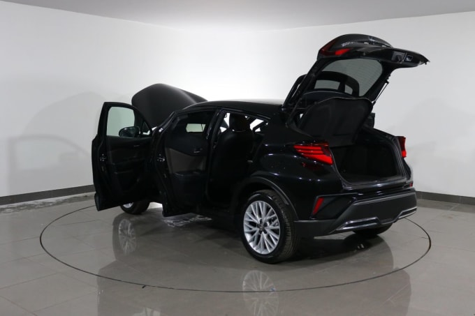 2025 Toyota C-hr