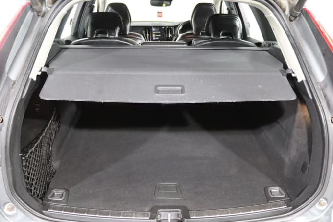 2025 Volvo Xc60