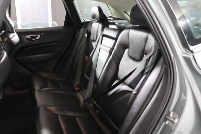2025 Volvo Xc60