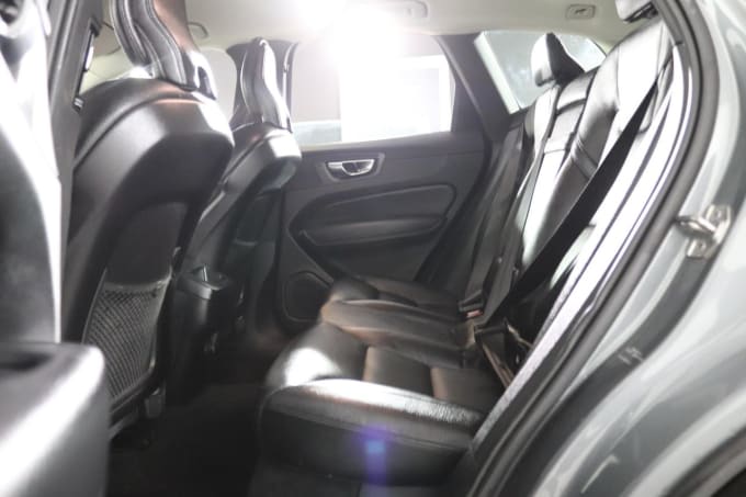 2025 Volvo Xc60