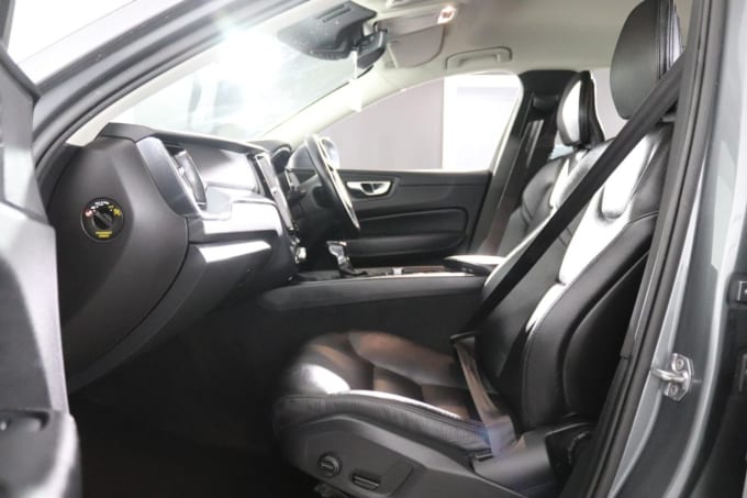 2025 Volvo Xc60