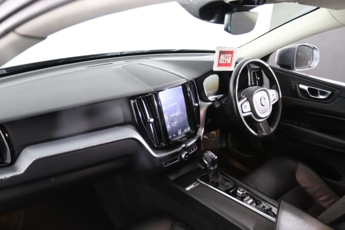 2025 Volvo Xc60
