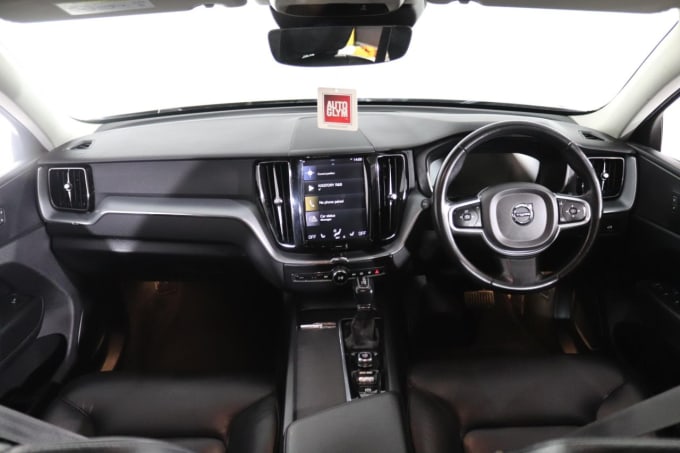 2025 Volvo Xc60