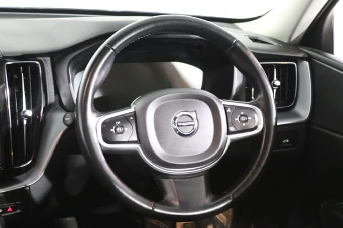 2025 Volvo Xc60