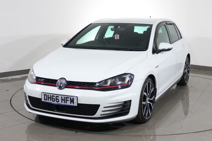 2025 Volkswagen Golf