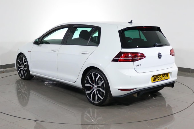2025 Volkswagen Golf