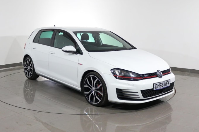 2025 Volkswagen Golf