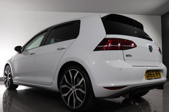 2025 Volkswagen Golf