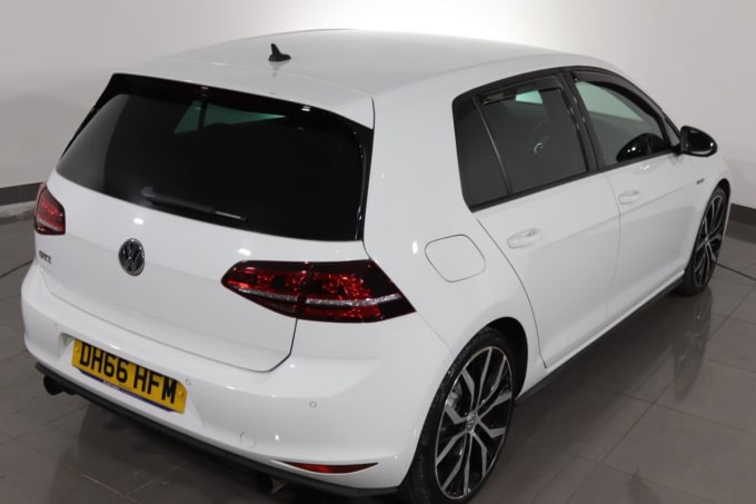 2025 Volkswagen Golf