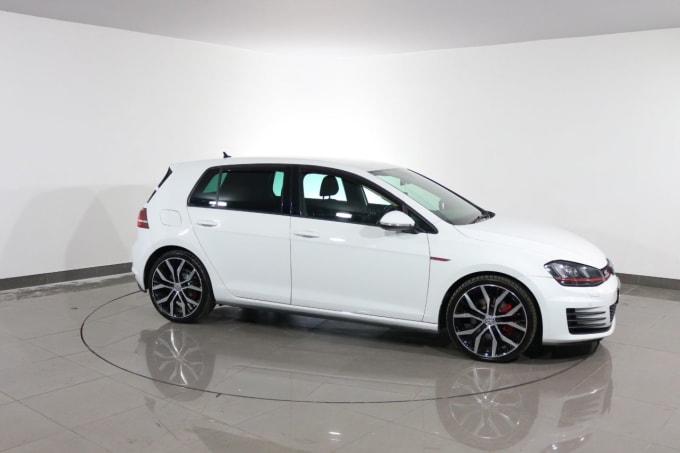 2025 Volkswagen Golf