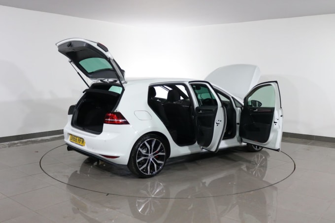2025 Volkswagen Golf
