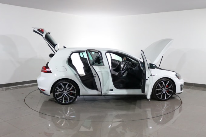 2025 Volkswagen Golf