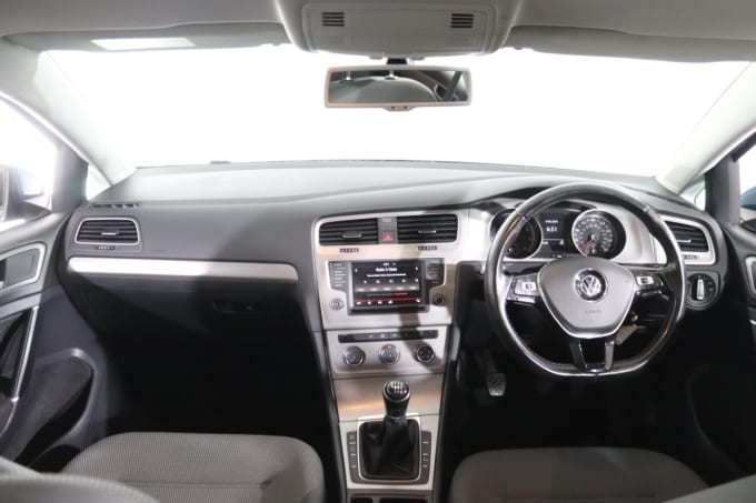 2025 Volkswagen Golf