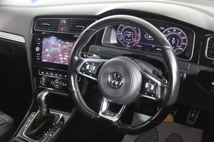 2025 Volkswagen Golf
