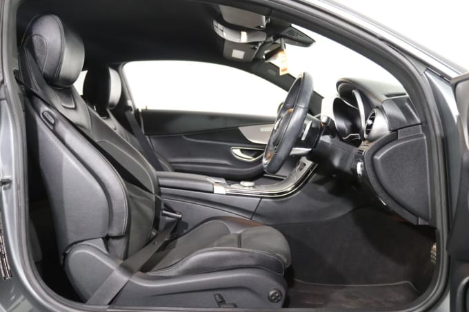 2025 Mercedes-benz C-class