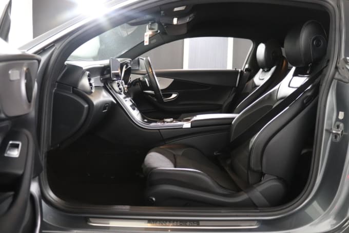 2025 Mercedes-benz C-class