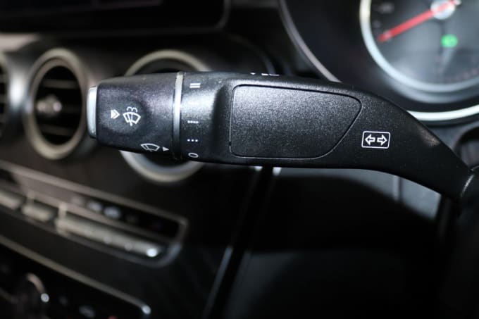2025 Mercedes-benz C-class
