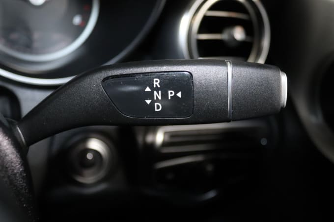 2025 Mercedes-benz C-class