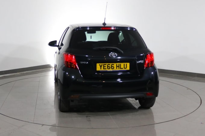 2025 Toyota Yaris