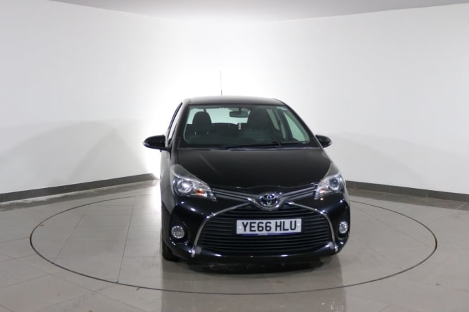 2025 Toyota Yaris