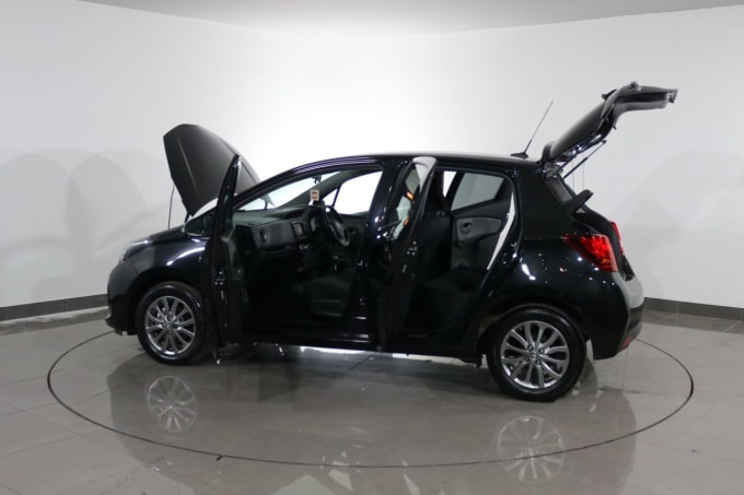 2025 Toyota Yaris