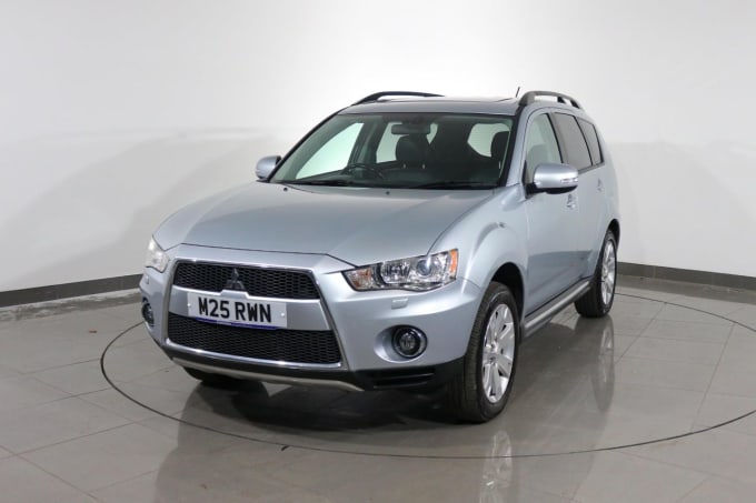 2025 Mitsubishi Outlander