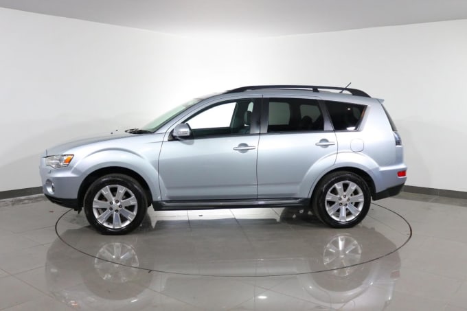 2025 Mitsubishi Outlander