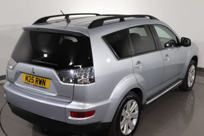 2025 Mitsubishi Outlander