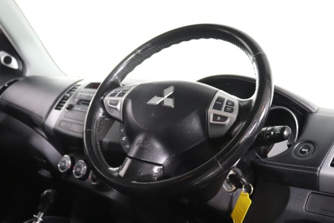 2025 Mitsubishi Outlander