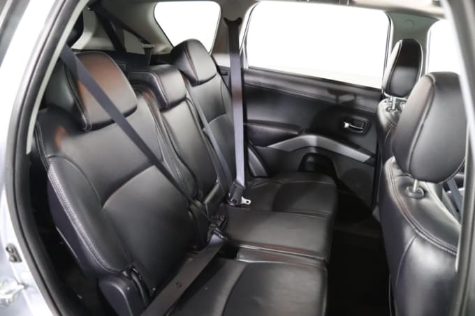2025 Mitsubishi Outlander