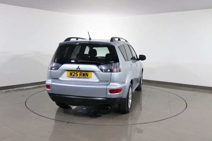2025 Mitsubishi Outlander