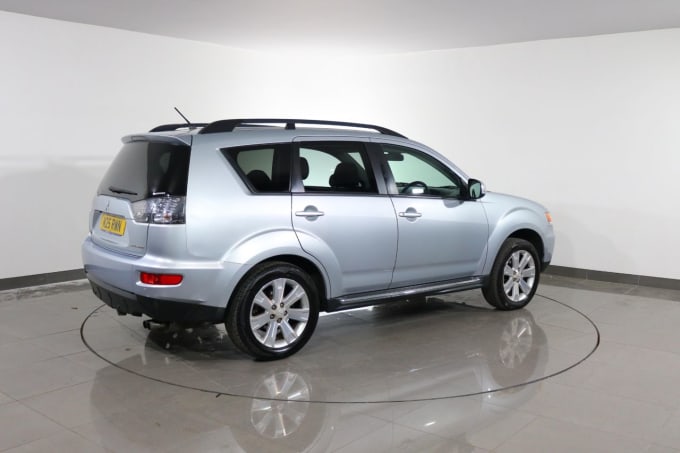2025 Mitsubishi Outlander
