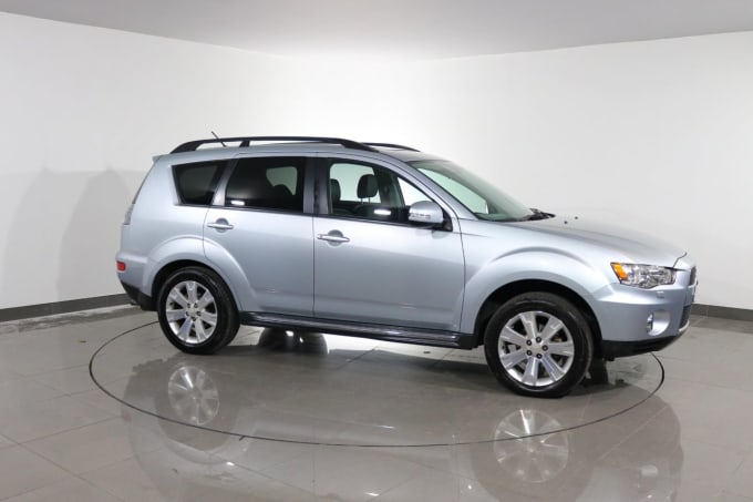 2025 Mitsubishi Outlander