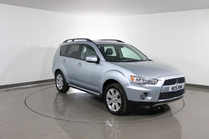 2025 Mitsubishi Outlander