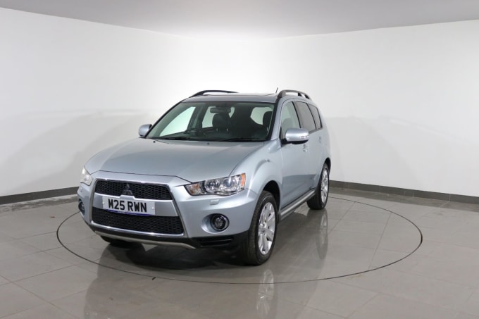 2025 Mitsubishi Outlander
