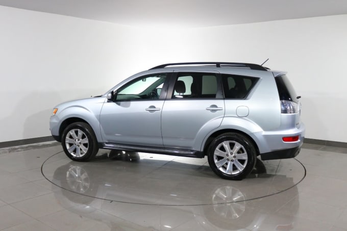 2025 Mitsubishi Outlander