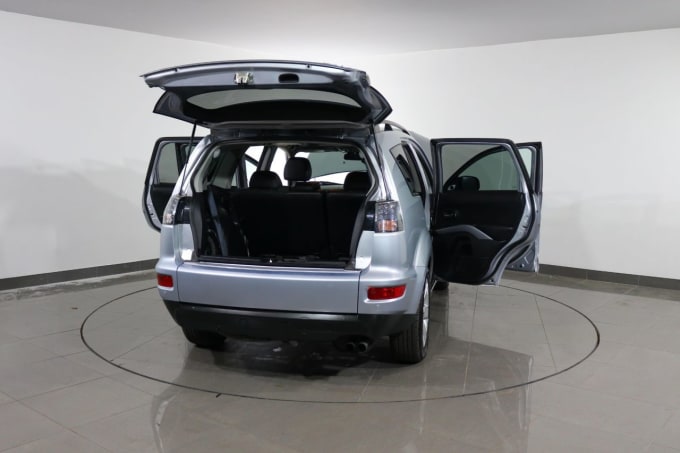 2025 Mitsubishi Outlander