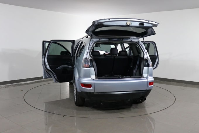 2025 Mitsubishi Outlander