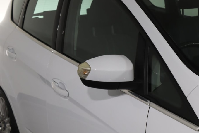 2025 Ford C-max